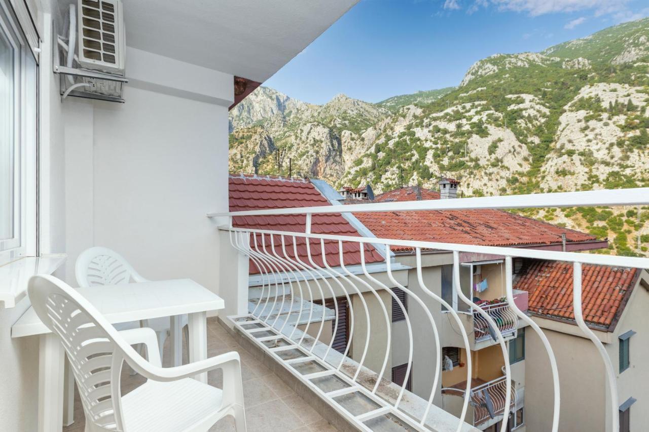 Studio Apartman Scardona Kotor Zewnętrze zdjęcie
